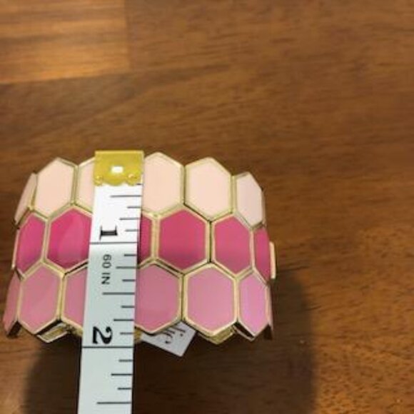 Charming Charlie Chunky Pink Gold Tone Geometric Design Bracelet NWT. - Picture 10 of 12